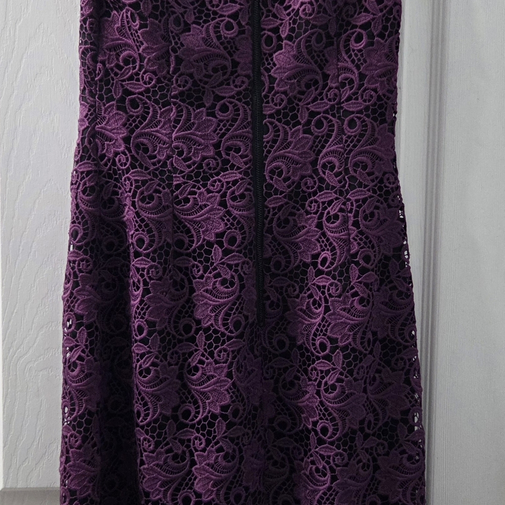 Alice + Olivia Plum Lace Midi Dress - Picture 3 of 6